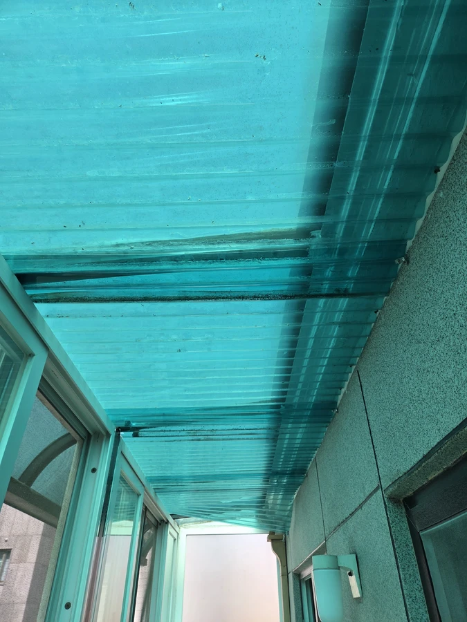 골판 렉산 채광판 교체 후 지붕 전경